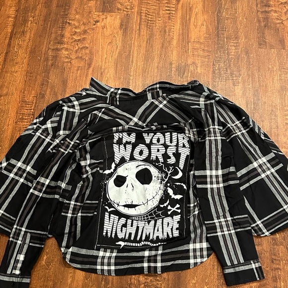 NWT UpCycled Graphic Flannel Jack Skeleton Graphic Flannel Size Petite Medium - Picture 3 of 9
